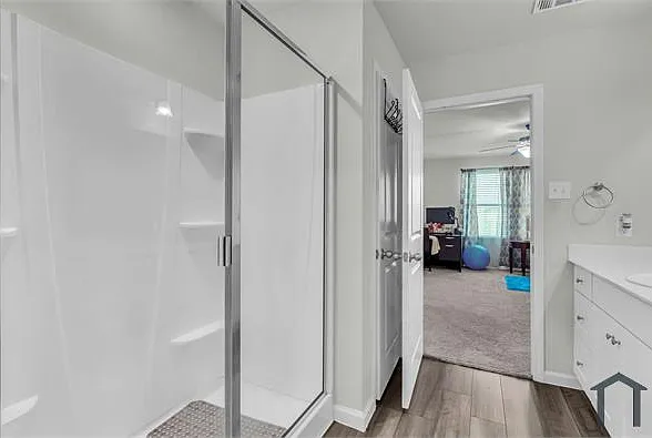 6102 Harrah Ln — Photo 21