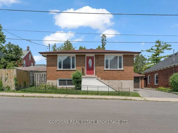 33 Plum St, Kingston, ON K7K 1T3
