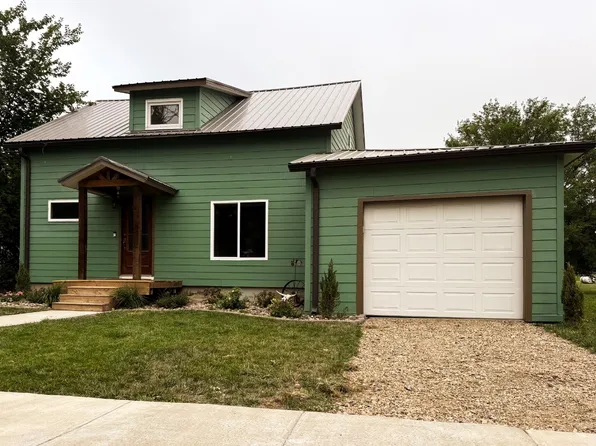 713 Felton Ave, Gregory, SD 57533