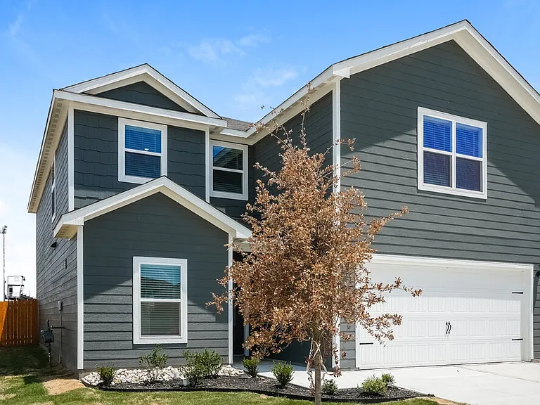 1545 Harvester Dr — Photo 4