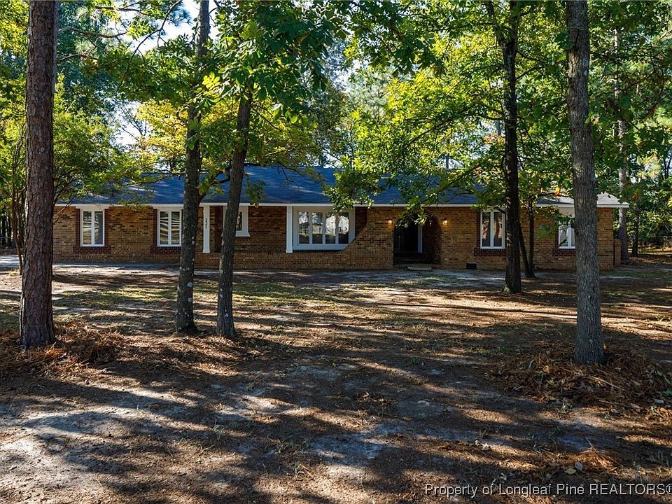 1st image of 221 Menscer Dr