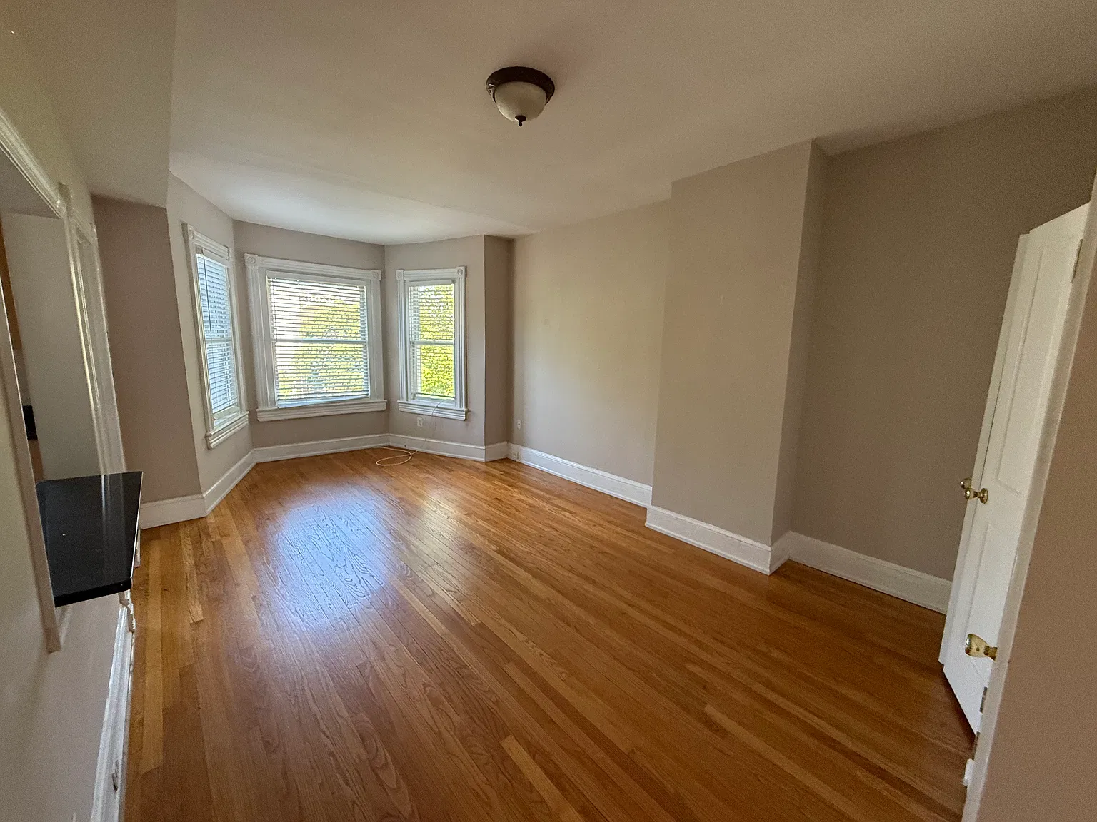 1 bed, 700 sqft, $2,175 — Photo 2