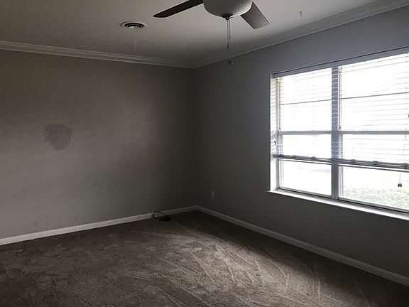 3rd image of 2603 Whitney Dr