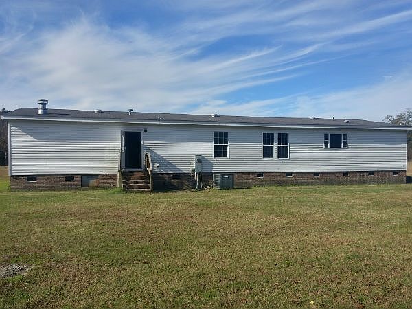1st image of Boxwood Dr