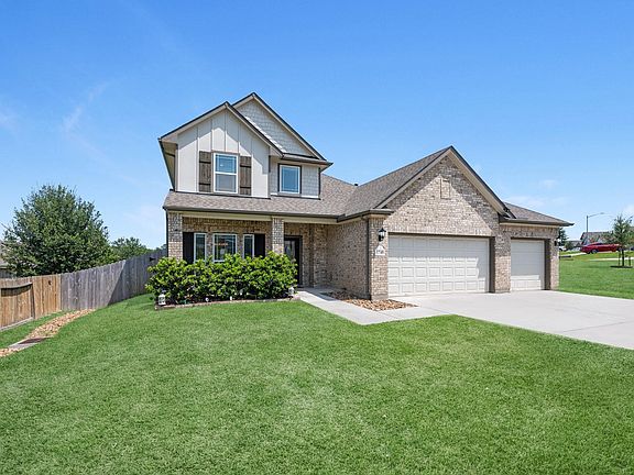 2nd image of 1740 Cindy Ln