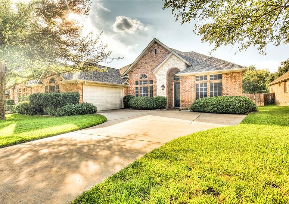 1st image of 2111 Birdwood Cir