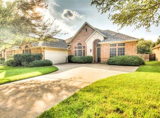 2111 Birdwood Cir, Corinth, TX 76210