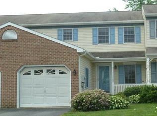 727 W 6th St, Lititz, PA 17543