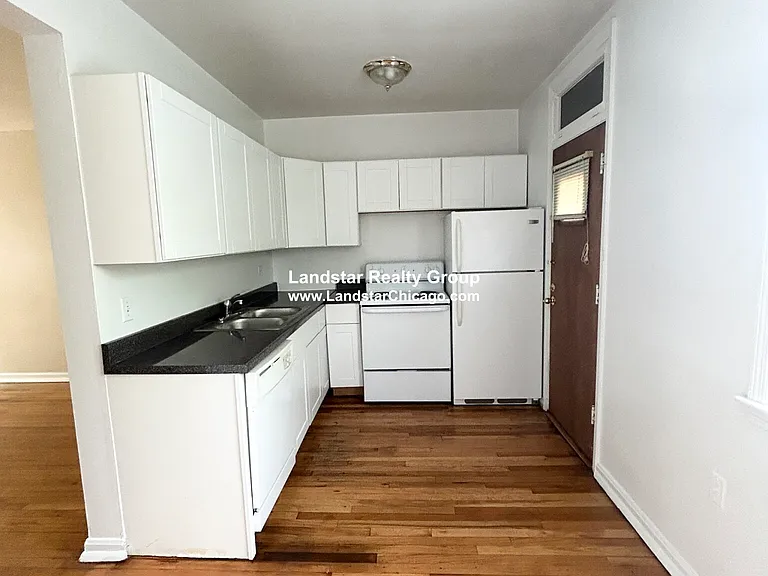 1916 W Lunt Ave #3S — Photo 10