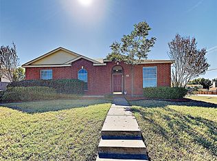 740 Princeton Dr, Desoto, TX 75115