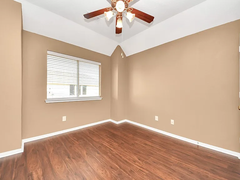 4703 Zachary Ln — Photo 21