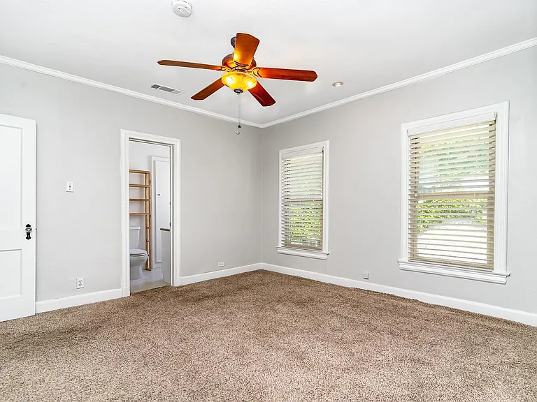 4124 Herschel Ave — Photo 11