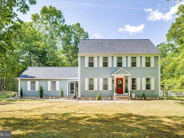 36 Waltham Dr, Tabernacle, NJ 08088