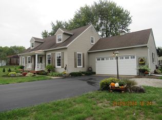 887 Dunkle Rd, Circleville, OH 43113