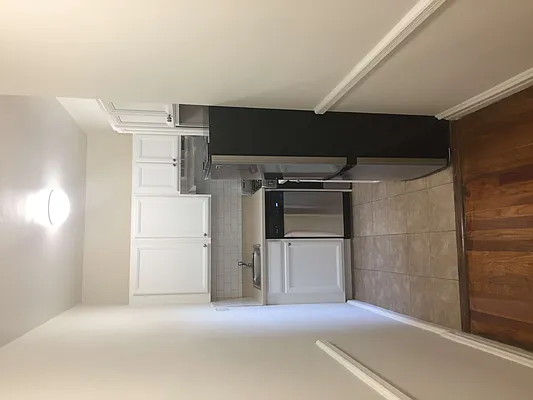 Sold by Benjamin Realty Since 1980 | media 8