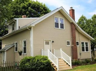 412 Chapmans Ave, Warwick, RI 02886