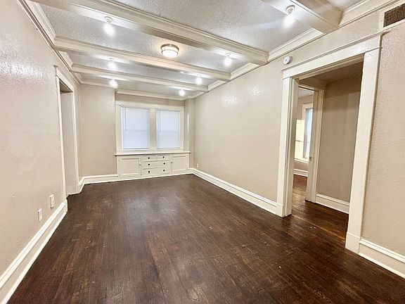 4th image of 3532 Troost Ave APT 1N