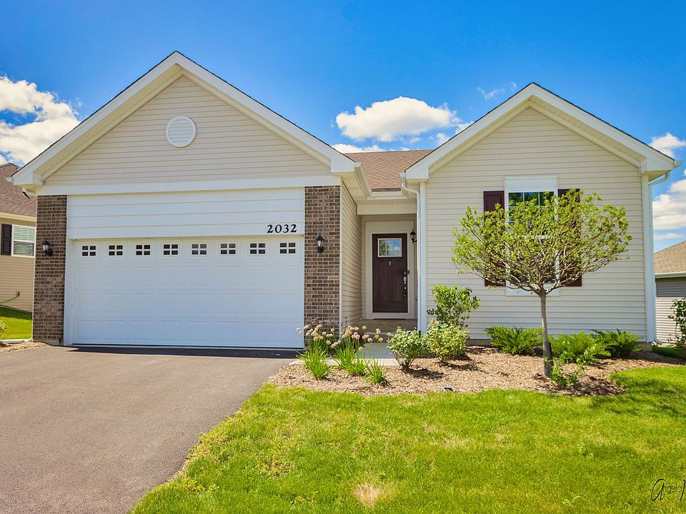 1st image of 2032 Wentworth Dr