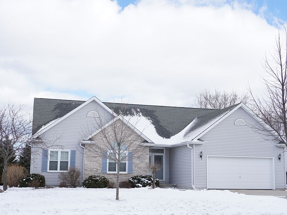 1st image of 308 S Pheasant Pl