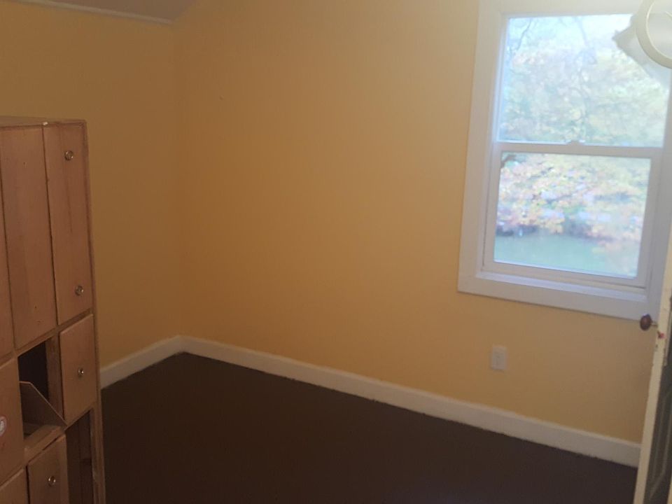 1st image of 52 Ferris St #1