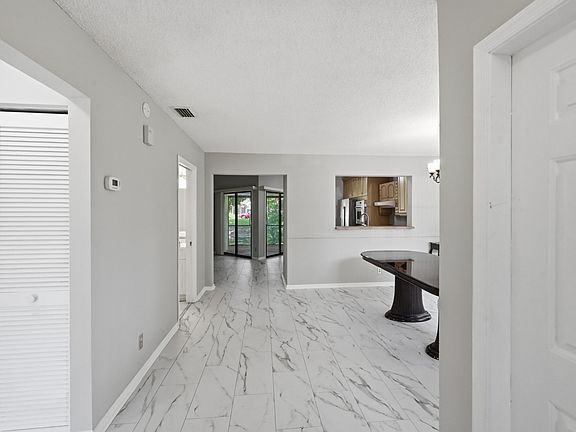 4th image of 9364 Ketay Cir