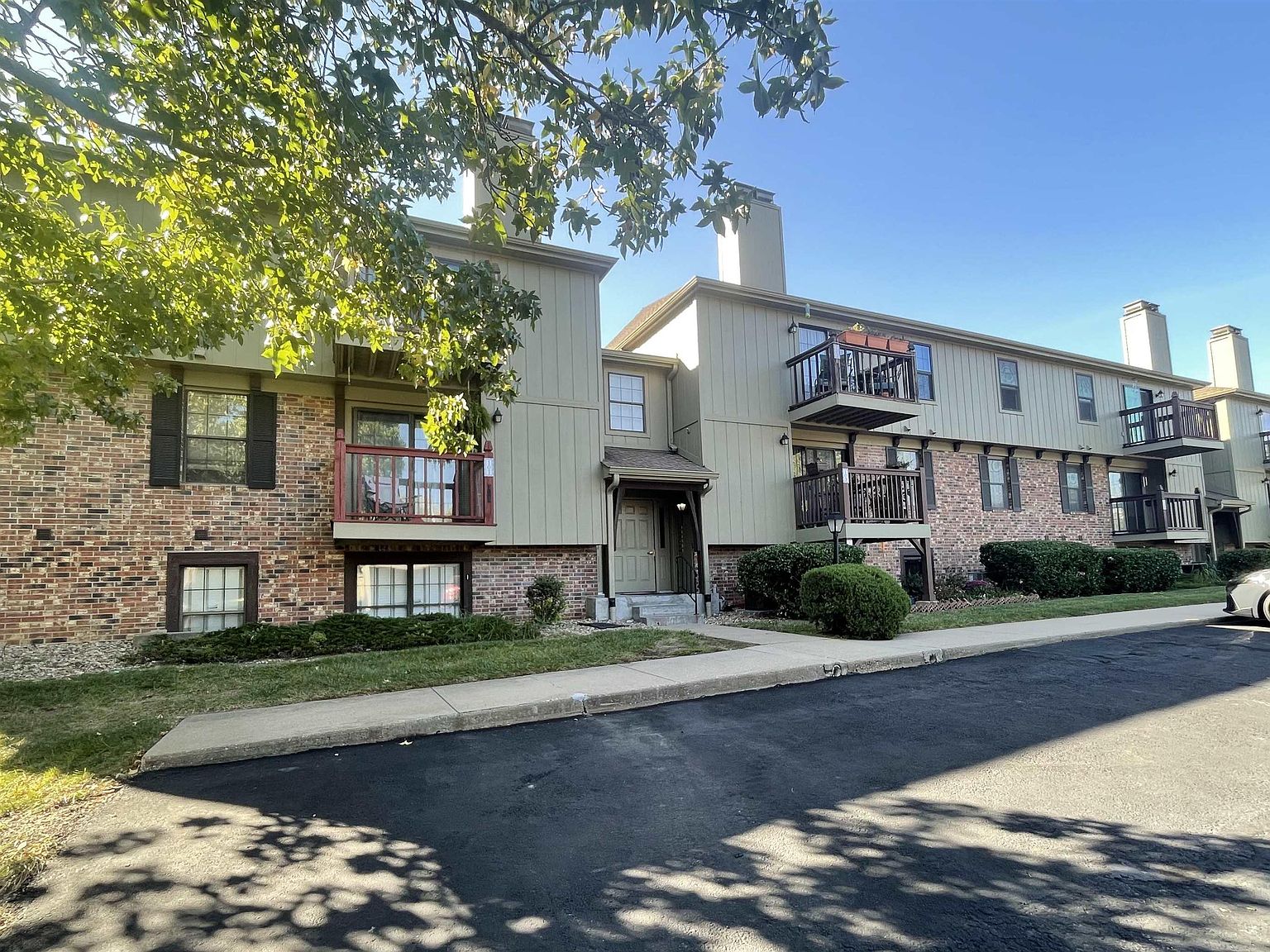 5633 SW Foxcroft South Cir #3, Topeka, KS 66614 | Zillow