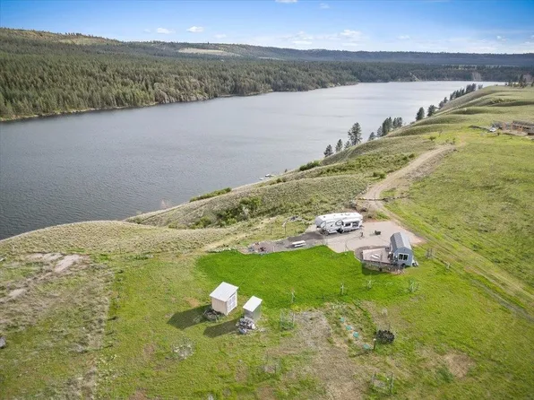 7295 Highway 291, Tumtum, WA 99034