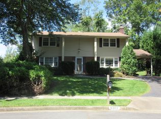 9307 Harness Horse Ct, Springfield, VA 22153