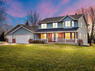 4039 Bruce Rd, Marion, IA 52302