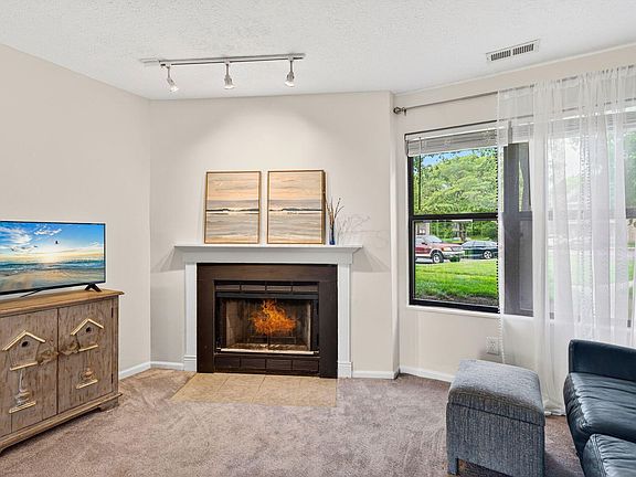 2nd image of 5324 Stonemeadow Ave APT A