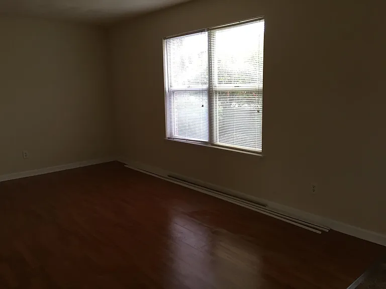 224 Pheasant Run Dr — Photo 5