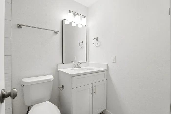 1093 Laurel Oaks Ct — Photo 24