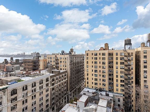 4th image of 825 W End Ave #14FG