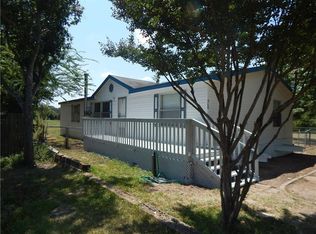 964 Holiday Village Dr, Quitman, TX 75783