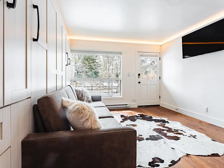 900 E Hopkins Ave #2 — Photo 8