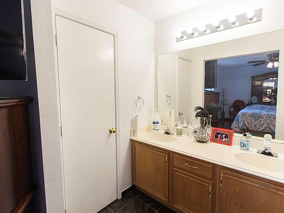 5th image of 2727 Sarita Ct