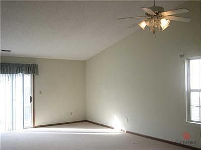 5th image of 1226 Country Creek Ct
