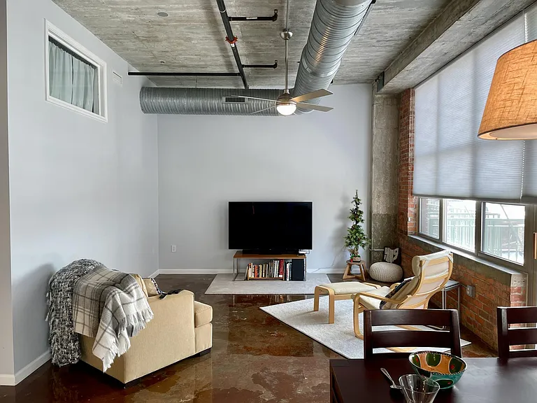 745 Washington St #508 — Photo 23