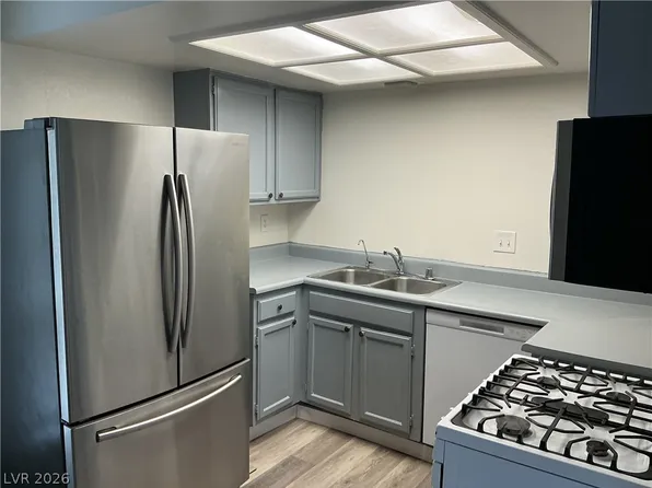 5175 Caliente St Unit 122, Paradise, NV 89119