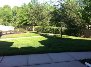 250 Vasser Dr, Piscataway, NJ 08854