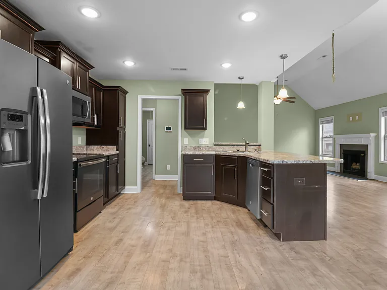 128 Sycamore Hill Dr — Photo 17