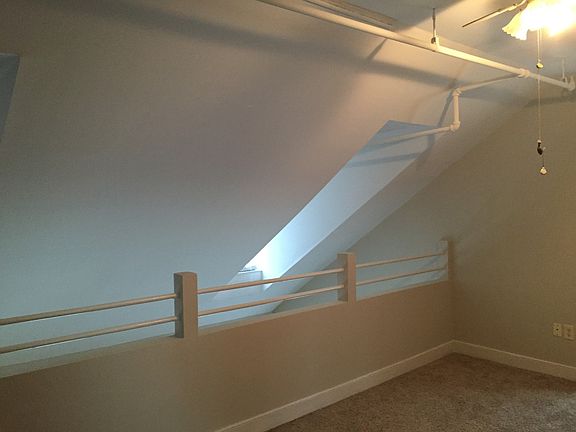 4th image of 1731 E Main St APT 3