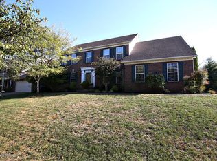 9900 White Blossom Blvd, Louisville, KY 40241