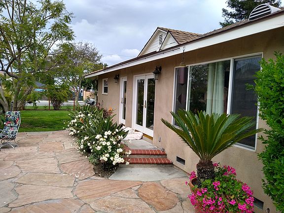 5th image of 1044 S Craig Dr
