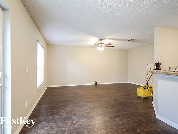 4th image of 15108 SE 25th Ave