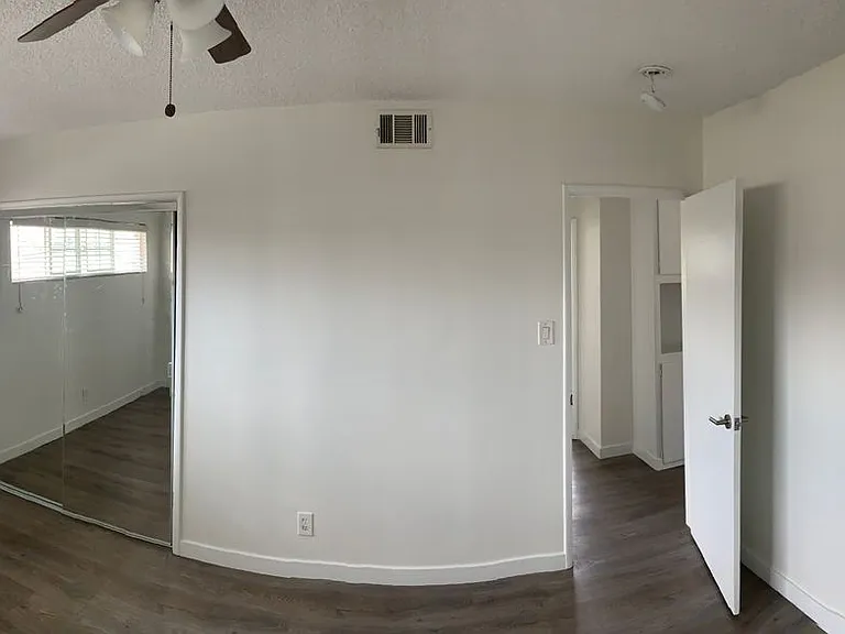 4359 W 136th St — Photo 24