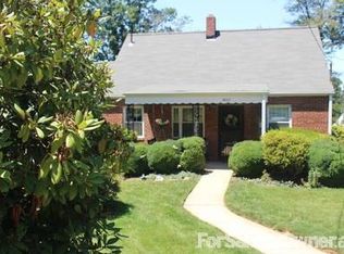 2937 Irvington Rd, Falls Church, VA 22042