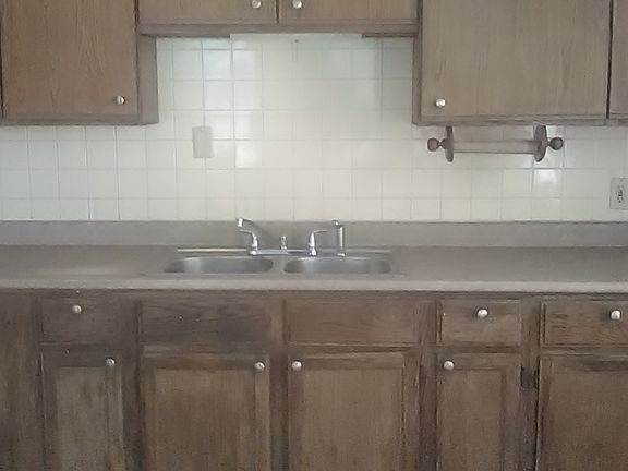 5th image of 417-419 E Burleigh St #417