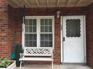 2 Colonial Rd APT 122, Beacon, NY 12508