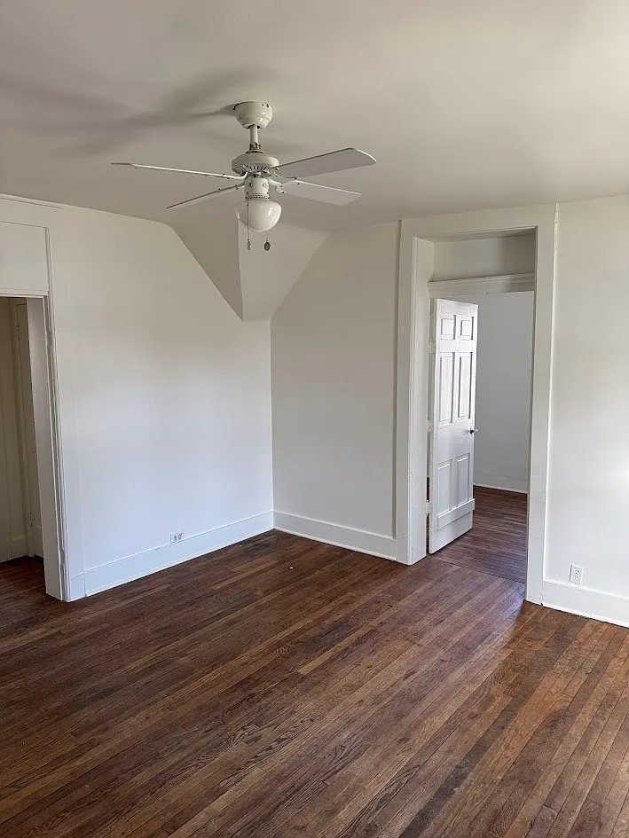2 bed, 900 sqft, $975 — Photo 1